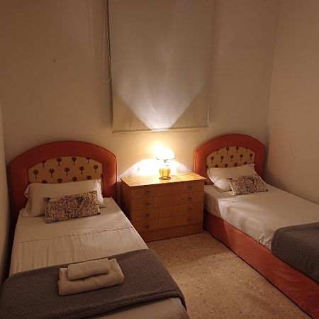 Apartamento Alfaqueque Севиля Екстериор снимка
