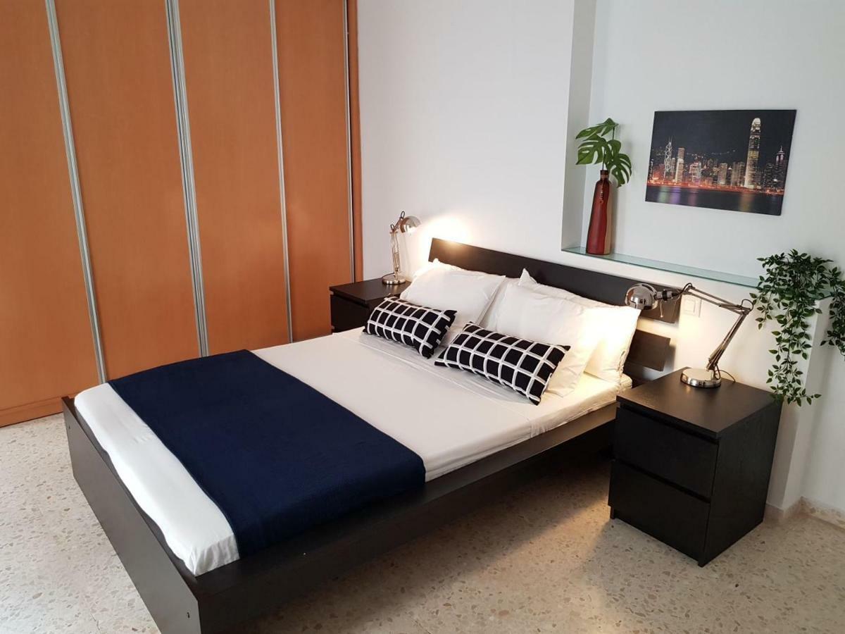 Apartamento Alfaqueque Севиля Екстериор снимка